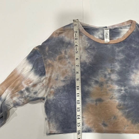 Tie Dye Sweatshirt for Women - Size M. - Picture 7 of 10